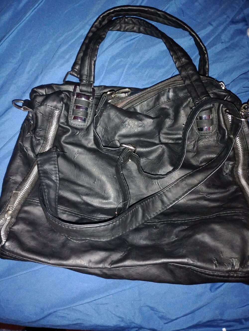 Everyday Black Shoulder Tote Bag with Zip Details